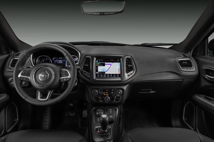 Торпедо Jeep Compass S (MP) 2018 года  (LA) (фото 2 из 3)